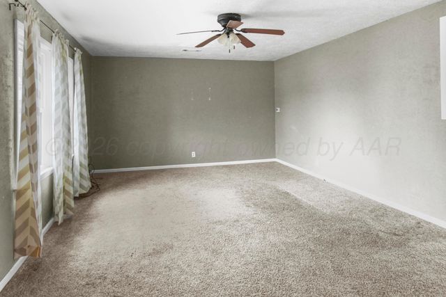 1610 S Graham Street, Wellington, TX 79095