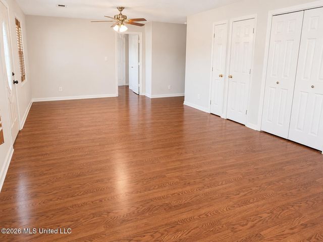 135 Pine Grove Avenue, Biloxi, MS 39531