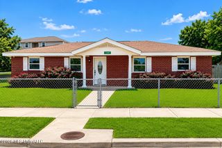 135 Pine Grove Avenue, Biloxi, MS 39531