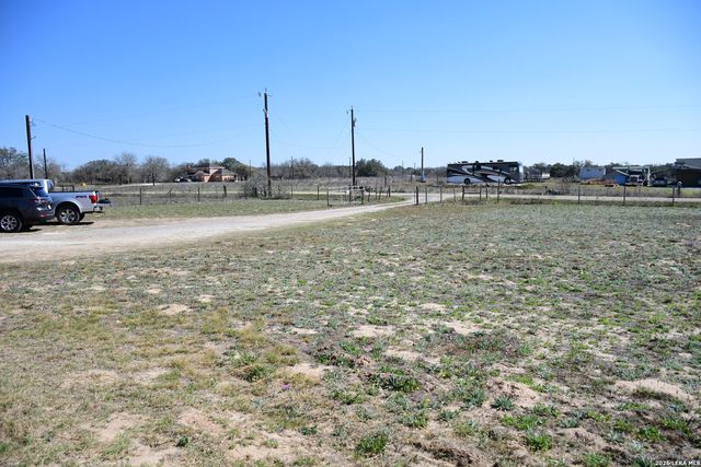 416 MASKE, Somerset, TX 78069