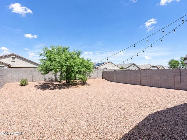 7836 W RIVERSIDE Avenue, Phoenix, AZ 85043