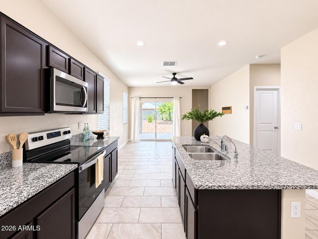 7836 W RIVERSIDE Avenue, Phoenix, AZ 85043