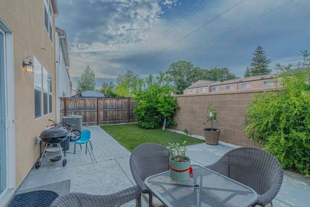 249 Bywell Bridge Cir, Sacramento, CA 95823