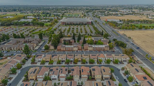 249 Bywell Bridge Cir, Sacramento, CA 95823