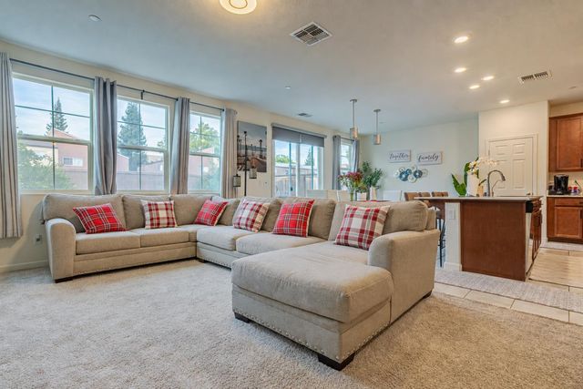 249 Bywell Bridge Cir, Sacramento, CA 95823