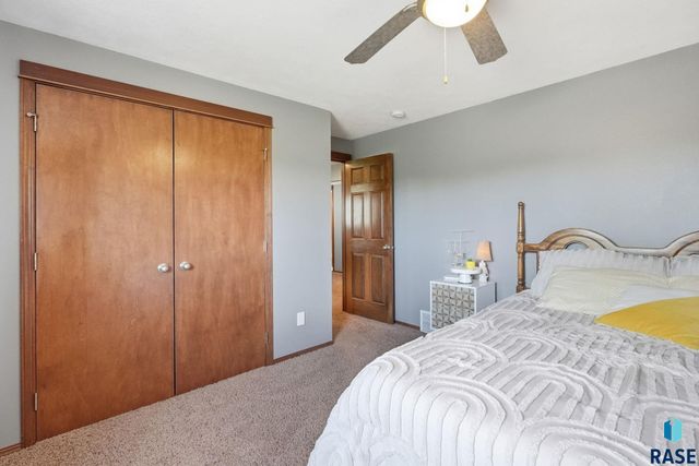8916 W Norma Trl Trail, Sioux Falls, SD 57106