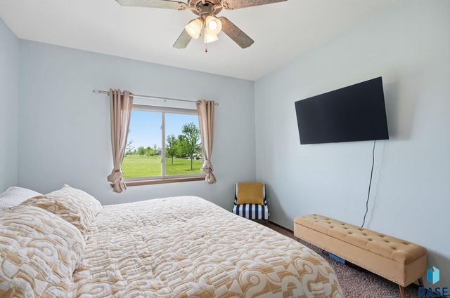 8916 W Norma Trl Trail, Sioux Falls, SD 57106