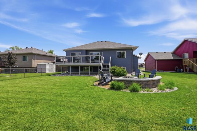 8916 W Norma Trl Trail, Sioux Falls, SD 57106