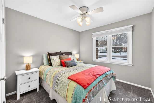 16759 152nd Avenue, Spring Lake, MI 49456