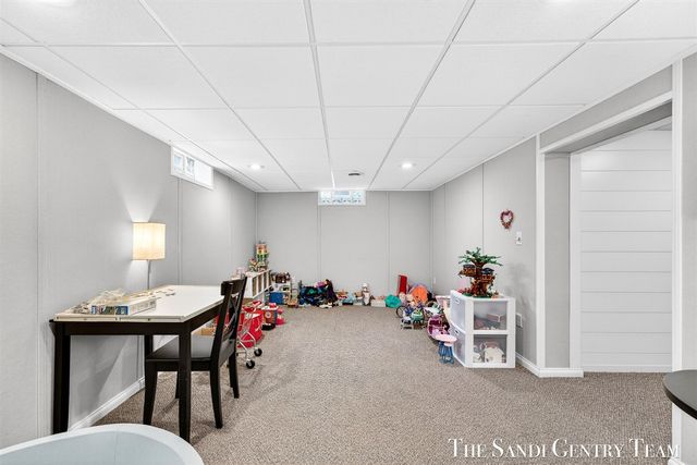 16759 152nd Avenue, Spring Lake, MI 49456