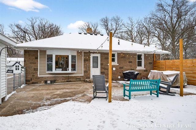 16759 152nd Avenue, Spring Lake, MI 49456