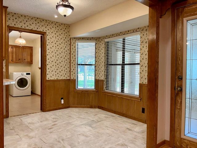 201 Oakwood DR, Georgetown, TX 78628