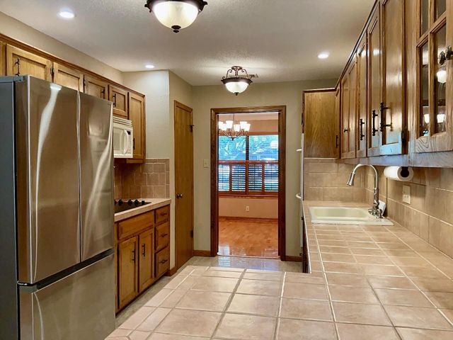 201 Oakwood DR, Georgetown, TX 78628