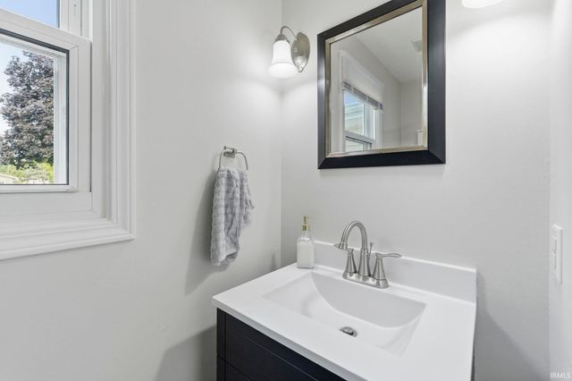 1833 Apollo Drive, Huntertown, IN 46748