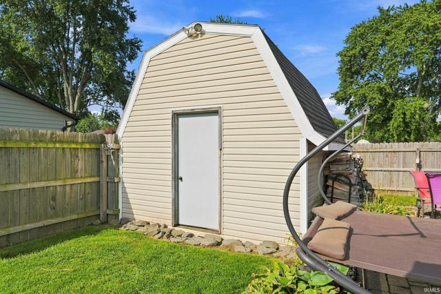 1833 Apollo Drive, Huntertown, IN 46748