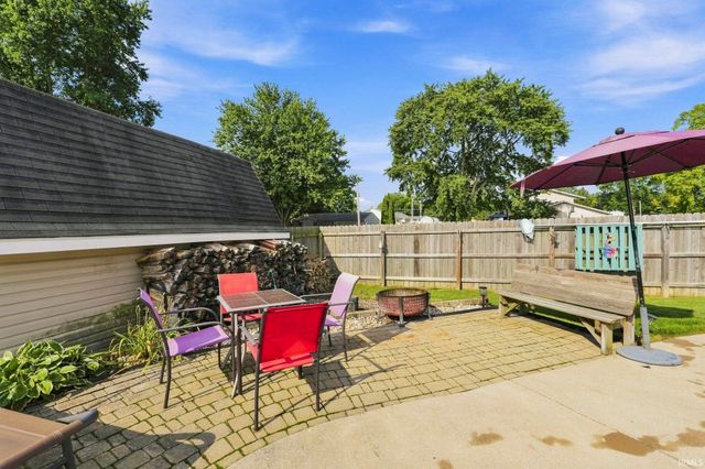 1833 Apollo Drive, Huntertown, IN 46748