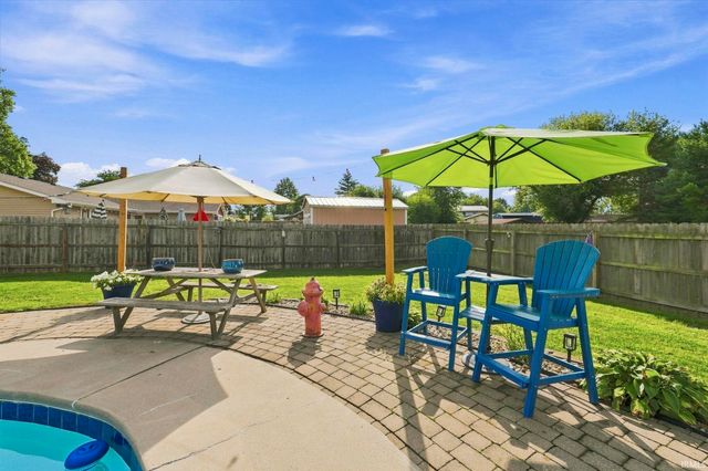 1833 Apollo Drive, Huntertown, IN 46748