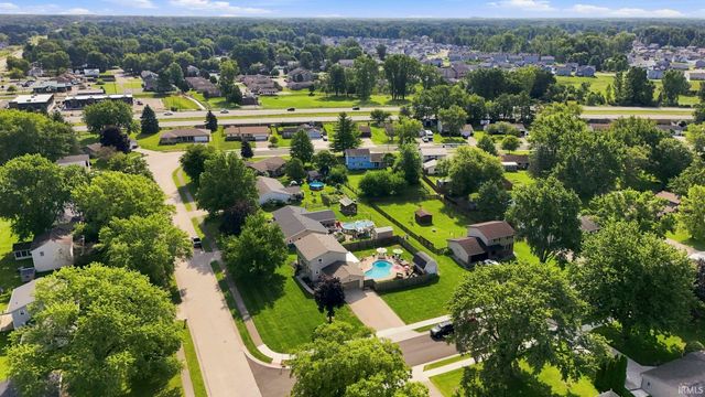 1833 Apollo Drive, Huntertown, IN 46748