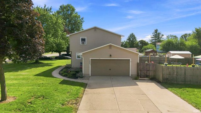 1833 Apollo Drive, Huntertown, IN 46748