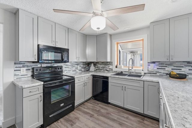 1833 Apollo Drive, Huntertown, IN 46748