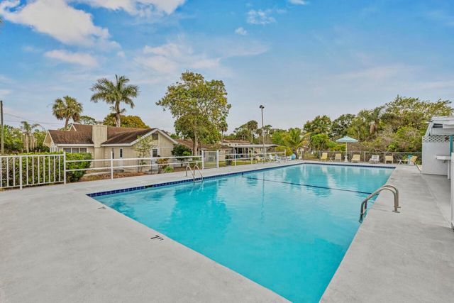 14601 Orange Avenue, Fort Pierce, FL 34945