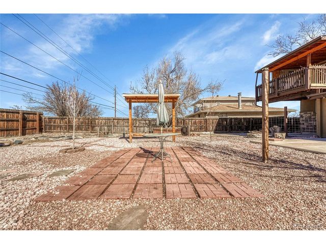 7461 Webster St, Arvada, CO 80003