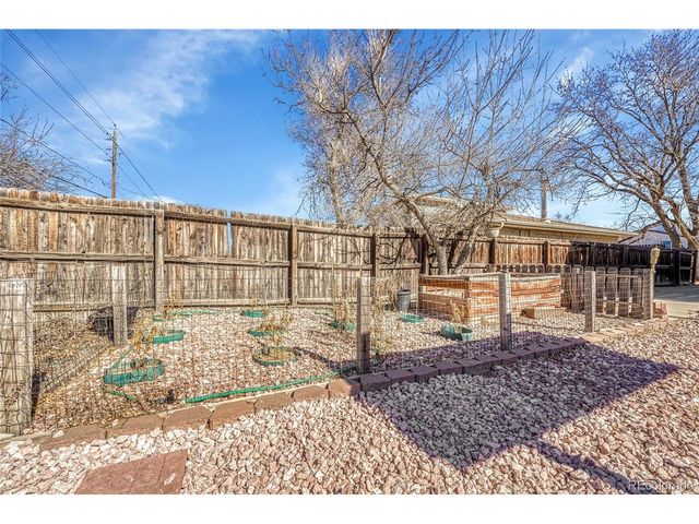 7461 Webster St, Arvada, CO 80003