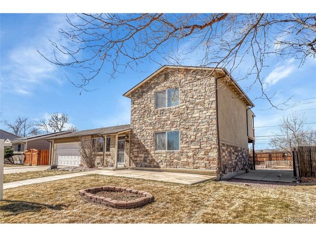 7461 Webster St, Arvada, CO 80003