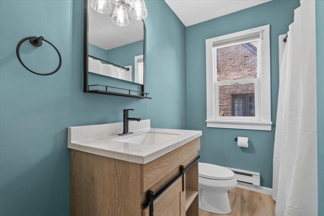 1518 Torrison DRIVE, Manitowoc, WI 54220