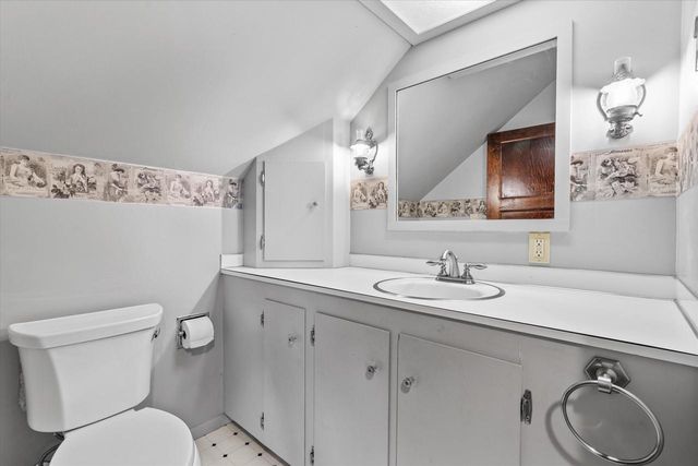 1518 Torrison DRIVE, Manitowoc, WI 54220