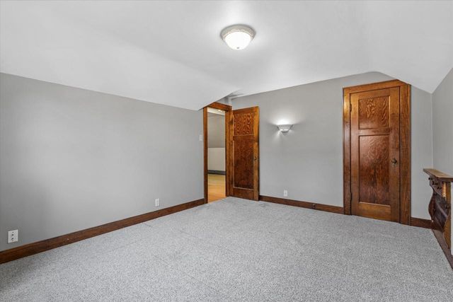 1518 Torrison DRIVE, Manitowoc, WI 54220