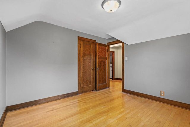 1518 Torrison DRIVE, Manitowoc, WI 54220