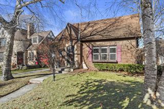 1518 Torrison DRIVE, Manitowoc, WI 54220