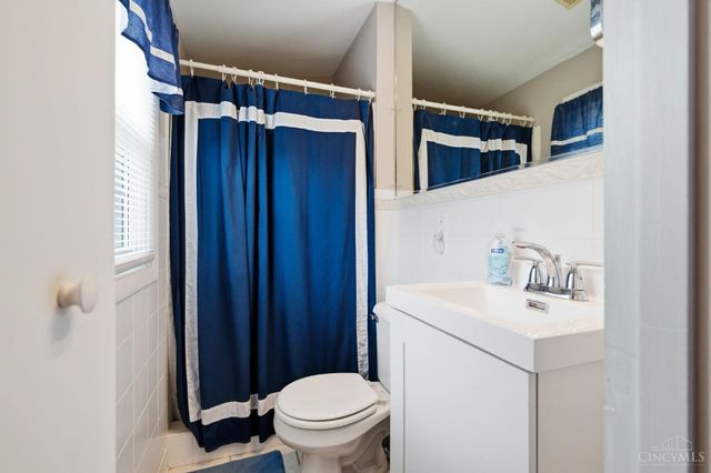 1221 James Road, Hamilton, OH 45013