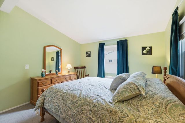 1221 James Road, Hamilton, OH 45013