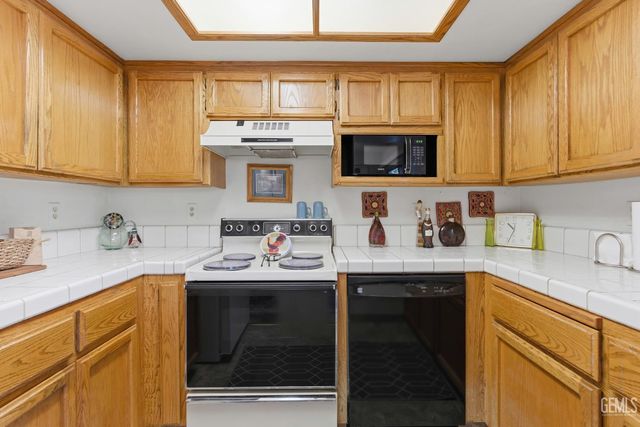 2600 Brookside Drive 41, Bakersfield, CA 93311