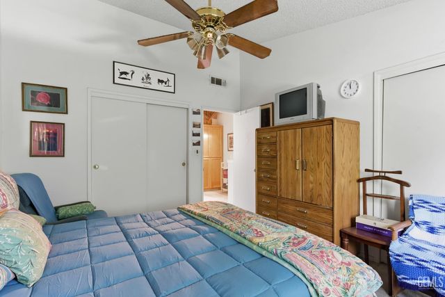 2600 Brookside Drive 41, Bakersfield, CA 93311