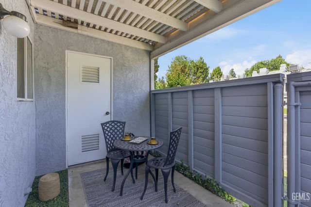 2600 Brookside Drive 41, Bakersfield, CA 93311