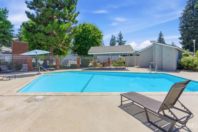 2600 Brookside Drive 41, Bakersfield, CA 93311