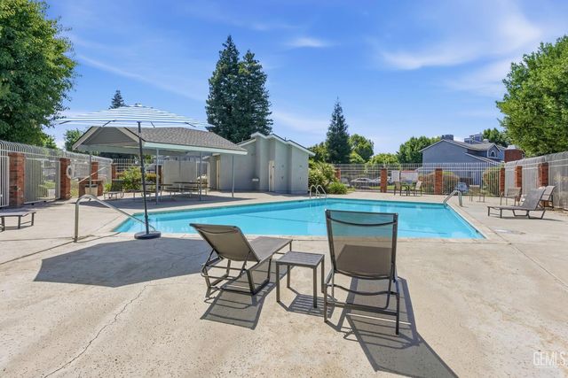 2600 Brookside Drive 41, Bakersfield, CA 93311