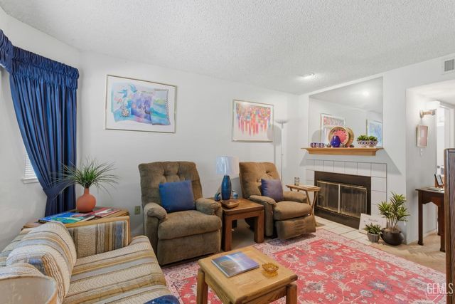 2600 Brookside Drive 41, Bakersfield, CA 93311