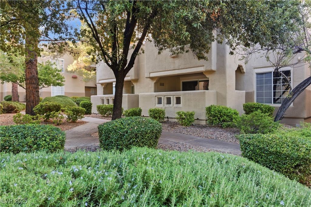 1900 Rio Canyon Court 102, Las Vegas, NV 89128