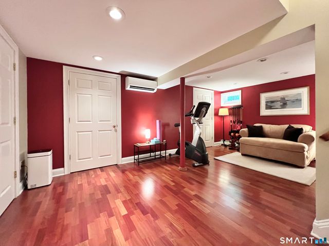 8 Dorado Court, Wilton, CT 06897