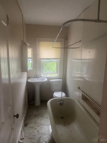 3549 Idlewild Avenue, Cincinnati, OH 45207