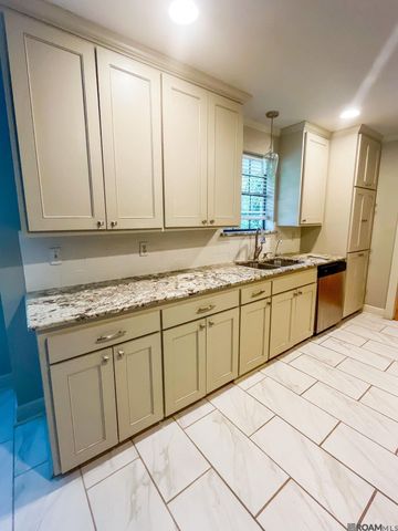 11111 Tynewood Ave, Central, LA 70818