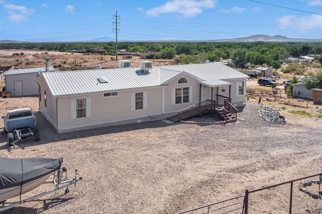 6 Vista Del Rio Road, Peralta, NM 87042
