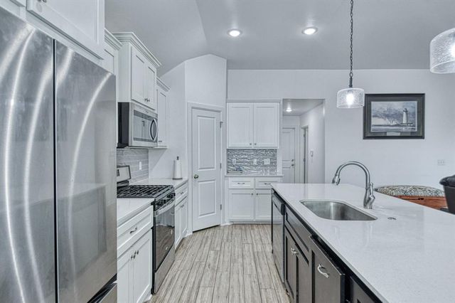 1202 Magnolia Drive, Noble, OK 73068