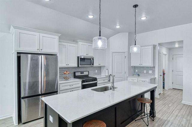 1202 Magnolia Drive, Noble, OK 73068