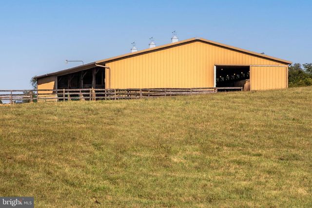 255 SHEAFFER RD, Carlisle, PA 17013