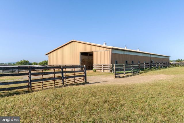 255 SHEAFFER RD, Carlisle, PA 17013